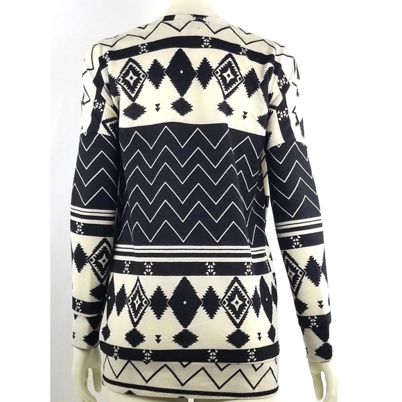 Nollie Aztec Tribal Print Button Down Cardigan Black Cream SMALL - Picture 4 of 7